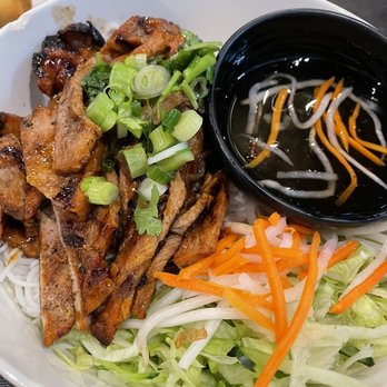 Pho Island - Grilled Pork vermicelli bowl - Vietnamese Near Me - Stockton, California Pho Island - Grilled Pork vermicelli bowl - Vietnamese Near Me - Stockton, California