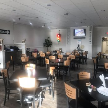Bangkok Station - Where is everybody? The food here is much too good for the dining room to be empty on a Friday afternoon. - Thai Near Me - Sterling Heights, Michigan