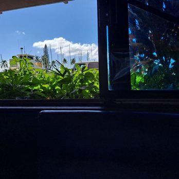 Harbor Pub & Pizza - Window harbor view - Pizza Near Me - Honolulu, Hawaii Harbor Pub & Pizza - Window harbor view - Pizza Near Me - Honolulu, Hawaii