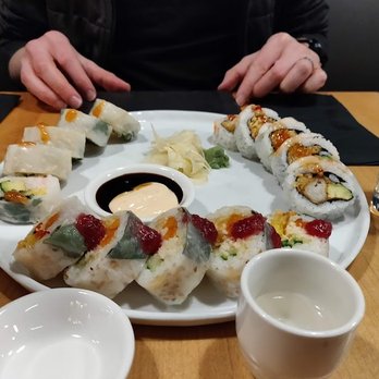 Sushi Taxi - Makifolie (cooked seafood) - Sushi Bars Near Me - Montreal, Quebec Sushi Taxi - Makifolie (cooked seafood) - Sushi Bars Near Me - Montreal, Quebec