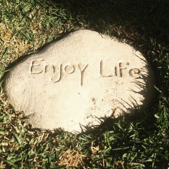 Seaside Motel - Country garden patio! - Hotels Near Me - Cayucos, California