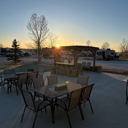 Rivers Edge RV & Cabins Resort - Beautiful morning sunrise @ River's Edge RV.