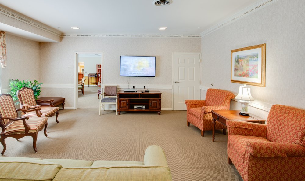 AVONDALE PARK Updated August 2024 4915 Eastern Ave, Hyattsville