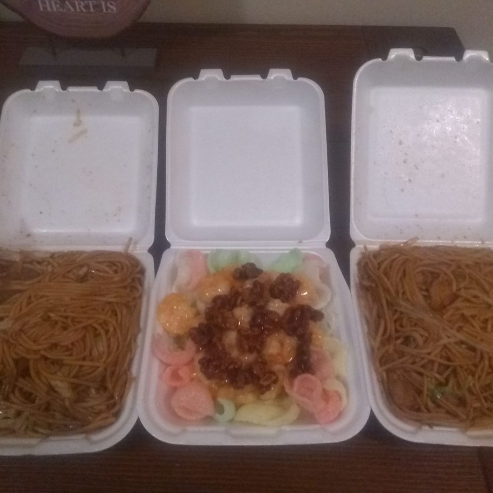 Lucky Bamboo Kitchen - Beef chow mein, honey walnut shrimp, chicken chow mein. - Chinese Near Me - Lawndale, California