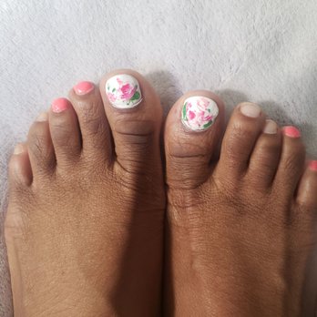 Tipsy Nail Bar - 1 week & 1 day after - Nail Salons Near Me - Deerfield Beach, Florida