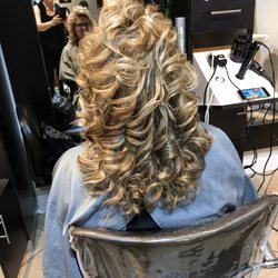 I highly recommend Shirin to anyone looking for a great stylist that is reasonably priced (not to mention fast at getting her work done)!