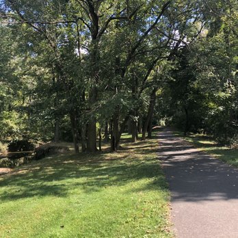 Colonial Lake Park - Trail before the bridge - Parks Near Me - Lawrence Township, New Jersey