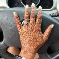 Henna Allure - Hand
