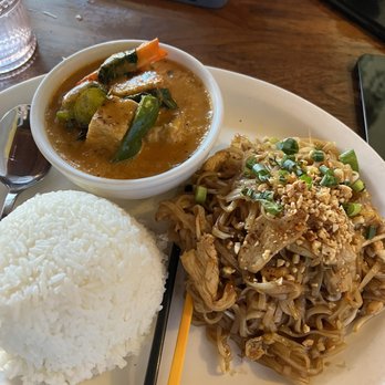 Jai Thai - Panang Curry - Thai Near Me - Seattle, Washington