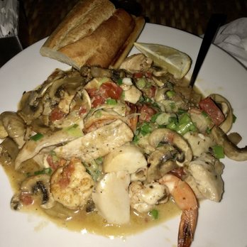 Hobo's Cafe - New American Near Me - Key Largo, Florida