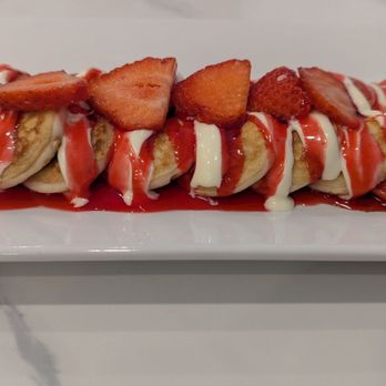Venus Cafe - Strawberry Mini Pancakes - Cafes Near Me - Kent, Washington
