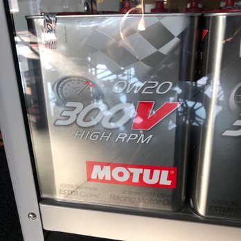 Tires 23 - Racing oil. $60/2 litres. - Tires Near Me - Mississauga, Ontario