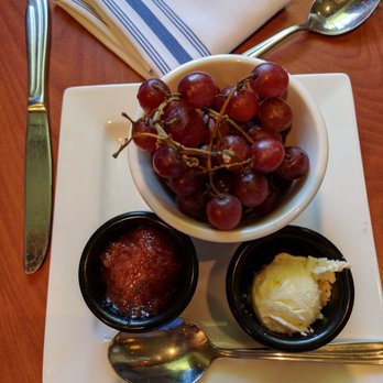 Blue's Egg + Bakery - Fresh grapes and jam to start - Breakfast & Brunch Near Me - Milwaukee, Wisconsin