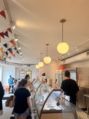 Jeni's Splendid Ice Creams by null