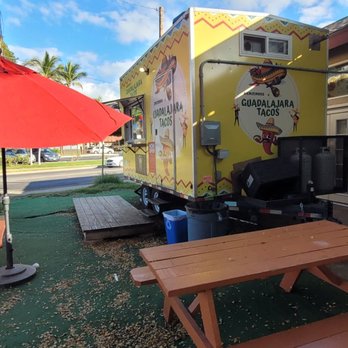 Guadalajara Tacos - Two picnic tables (and a table with chairs behind me). - Mexican Near Me - Kihei, Hawaii Guadalajara Tacos - Two picnic tables (and a table with chairs behind me). - Mexican Near Me - Kihei, Hawaii