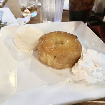 Sully's Bistro & Bar - Upside down pineapple cake - American Near Me - Suquamish, Washington Sully's Bistro & Bar - Upside down pineapple cake - American Near Me - Suquamish, Washington