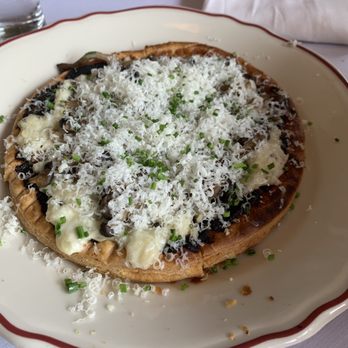 Le Diplomate - mushroom tart - Brasseries Near Me - Washington, DC, District of Columbia Le Diplomate - mushroom tart - Brasseries Near Me - Washington, DC, District of Columbia