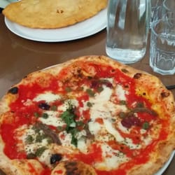 500 Degrees - Great Neapolitan (Napoletana) pizza, in London.