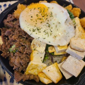 J’s Korean Cuisine - Deluxe Bibimbap - Chicken Wings Near Me - Fullerton, California J’s Korean Cuisine - Deluxe Bibimbap - Chicken Wings Near Me - Fullerton, California