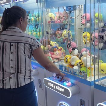 Cozy Claw - Two adult woman simply having fun like kids! - Arcades Near Me - Gilbert, Arizona