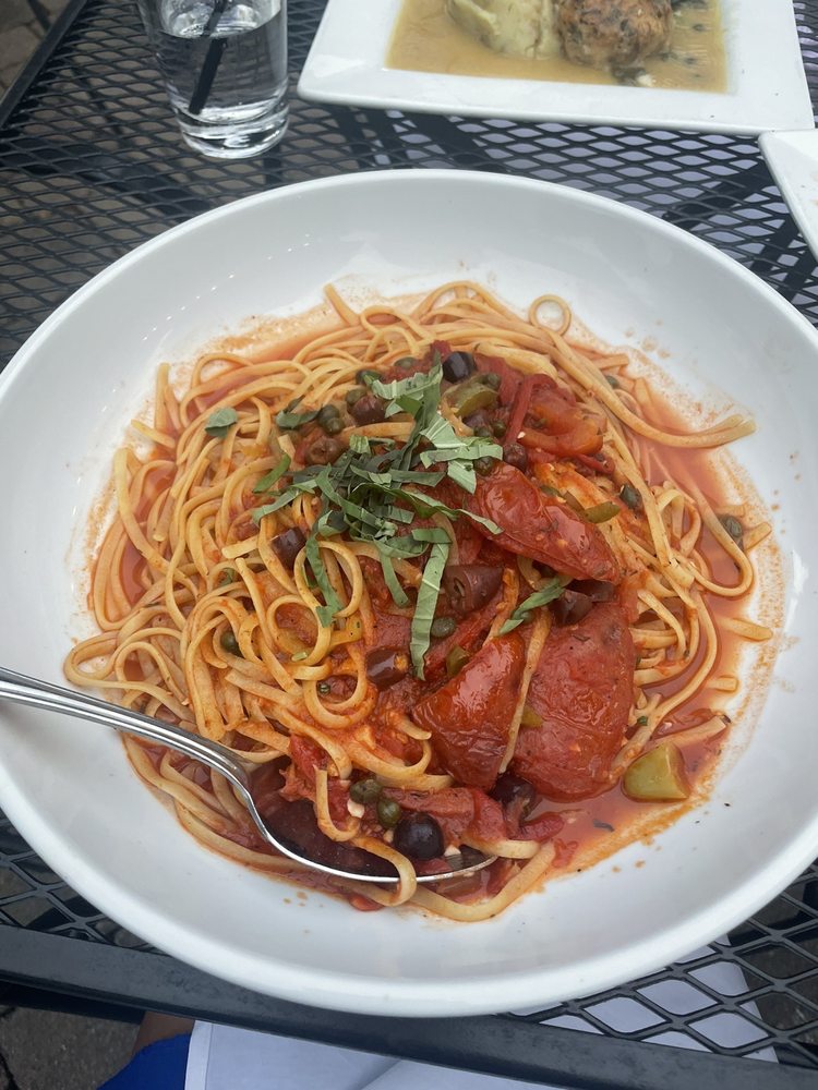 VILLAGE MARTINI & WINE BAR 59 Photos & 86 Reviews 516 E Washington