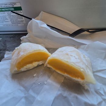 Moignet  A Social Cafe - Mango mochi - Bakeries Near Me - Las Vegas, Nevada