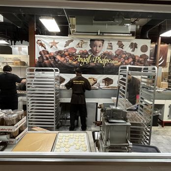 Angell and Phelps - Watching workers - Chocolatiers & Shops Near Me - Daytona Beach, Florida Angell and Phelps - Watching workers - Chocolatiers & Shops Near Me - Daytona Beach, Florida