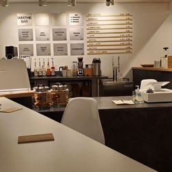 Top Hat Coffee Lounge