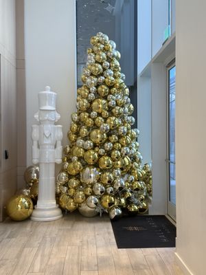 Ellie's Restaurant & Lounge by null Ellie's Restaurant & Lounge by null