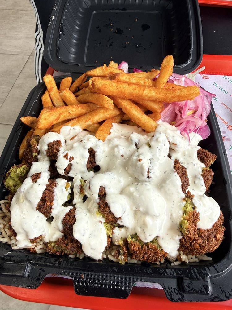 Food from Halal Munchies