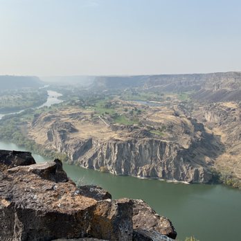 Shoshone Falls Park - Twin Falls East View of Snake River Canyon. - Parks Near Me - Twin Falls, Idaho Shoshone Falls Park - Twin Falls East View of Snake River Canyon. - Parks Near Me - Twin Falls, Idaho