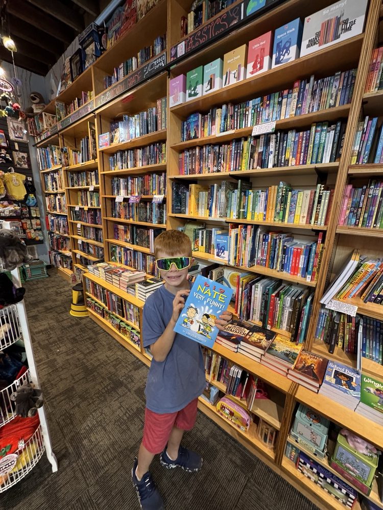 Carmichael's Kids Logo