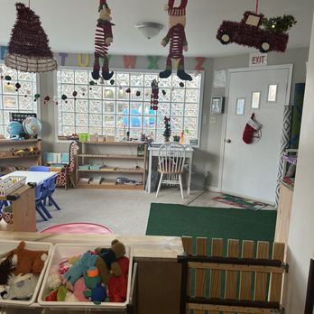 Stepping Stone Montessori - Child Care & Day Care Near Me - Fairfax, Virginia Stepping Stone Montessori - Child Care & Day Care Near Me - Fairfax, Virginia
