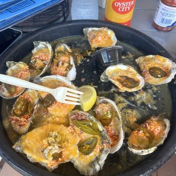 Lynn's Quality Oysters - Oysters - Seafood Markets Near Me - Eastpoint, Florida