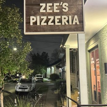 Zee’s Pizzeria - The outside of the joint, which is on Barone Street, sort of in the middle of nowhere. - Pizza Near Me - New Orleans, Louisiana Zee’s Pizzeria - The outside of the joint, which is on Barone Street, sort of in the middle of nowhere. - Pizza Near Me - New Orleans, Louisiana