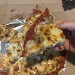 Alfano's Pizza - Sausage pizzer