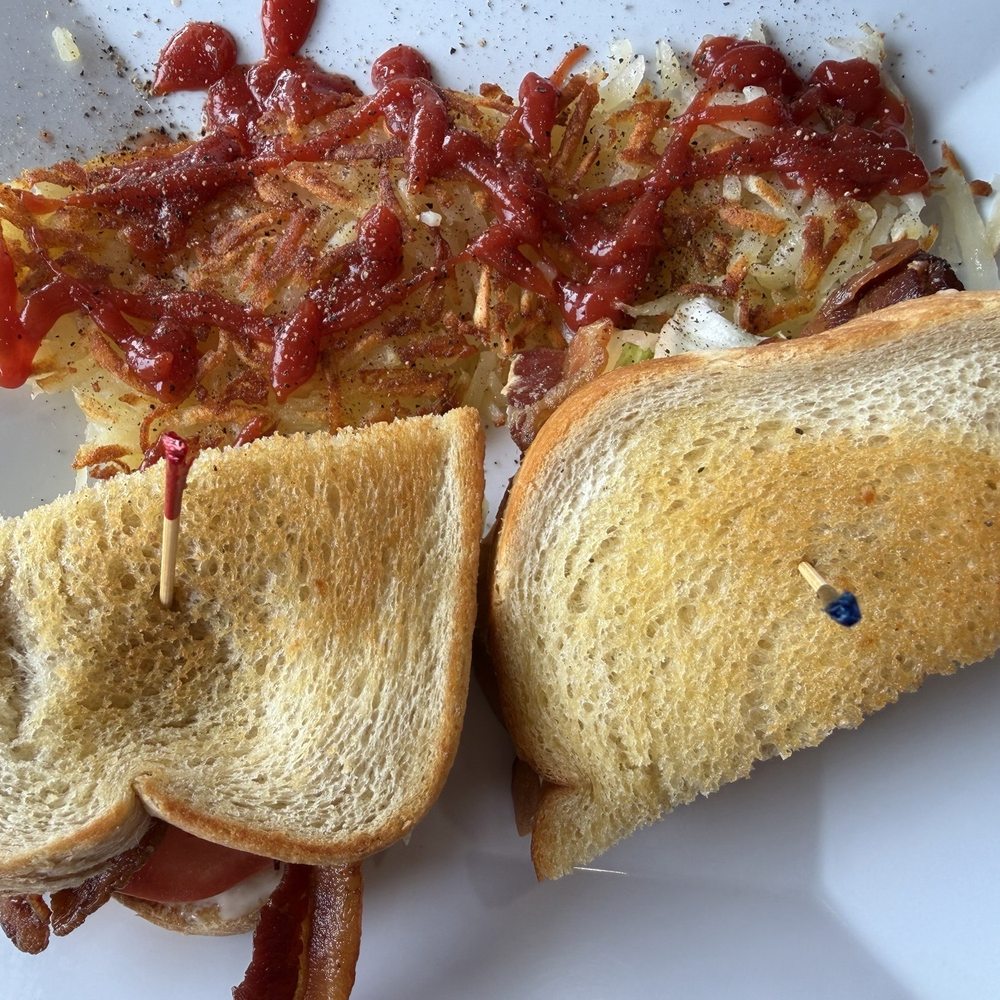 The Colony Cafe - BLT and hash browns! - Breakfast & Brunch Near Me - The Colony, Texas
