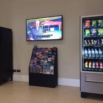London House - Vending machines in lobby - Hotels Near Me - London, XGL