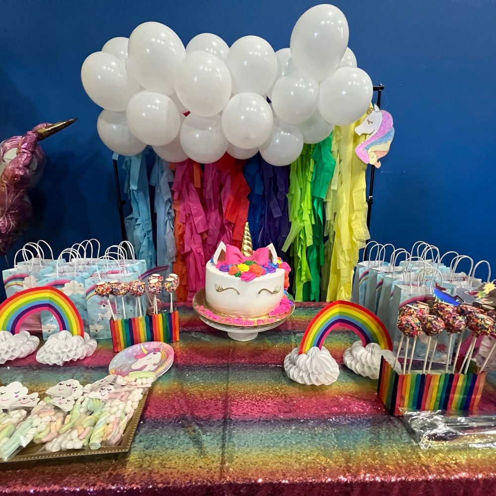 Mr. Cake - Unicorn cake - Bakeries Near Me - Chicago, Illinois Mr. Cake - Unicorn cake - Bakeries Near Me - Chicago, Illinois