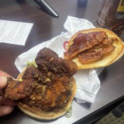 Zips Drive-In - Moscow - Chicken sandwich