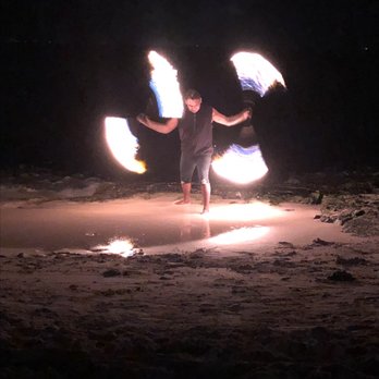 Fusion - Fire show at Fusion beach bar - Beach Bars Near Me - Playa del Carmen, ROO