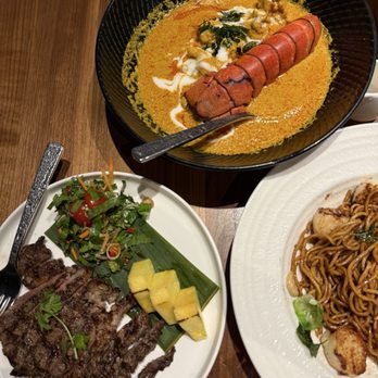 Star Leaf - Curry Thai Royal Lobster Curry S.E Asian Rib-eye - Asian Fusion Near Me - Pasadena, California Star Leaf - Curry Thai Royal Lobster Curry S.E Asian Rib-eye - Asian Fusion Near Me - Pasadena, California