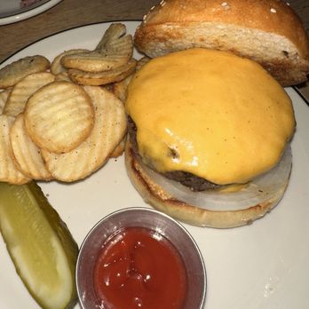 Red Hook Tavern - Dry Aged Cheeseburger - American Near Me - Brooklyn, New York Red Hook Tavern - Dry Aged Cheeseburger - American Near Me - Brooklyn, New York