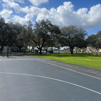 Miami Lakes Picnic Park - Parks Near Me - Miami Lakes, Florida Miami Lakes Picnic Park - Parks Near Me - Miami Lakes, Florida