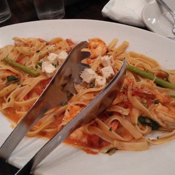 Italianni's - Shrimp Fra Diablo Pasta - Italian Near Me - Makati, NCR Italianni's - Shrimp Fra Diablo Pasta - Italian Near Me - Makati, NCR