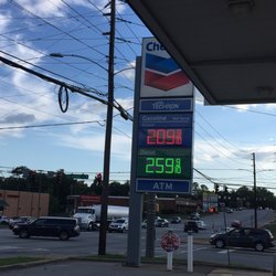 University Avenue Chevron