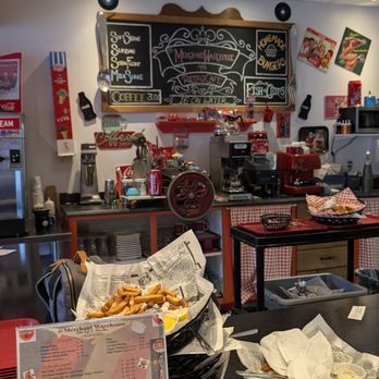 The Merchant Warehouse - Seafood Near Me - Bonne Bay, Newfoundland and Labrador