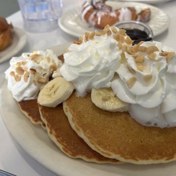 Richies Real American Diner - Banana Macadamia nut pancake - Diners Near Me - Temecula, California Richies Real American Diner - Banana Macadamia nut pancake - Diners Near Me - Temecula, California