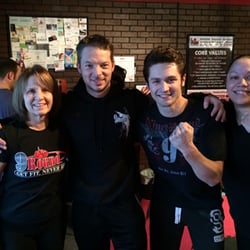 9round 30 Minute Kickbox Fitness