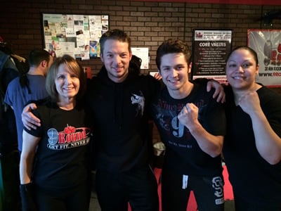 9round 30 Minute Kickbox Fitness Logo